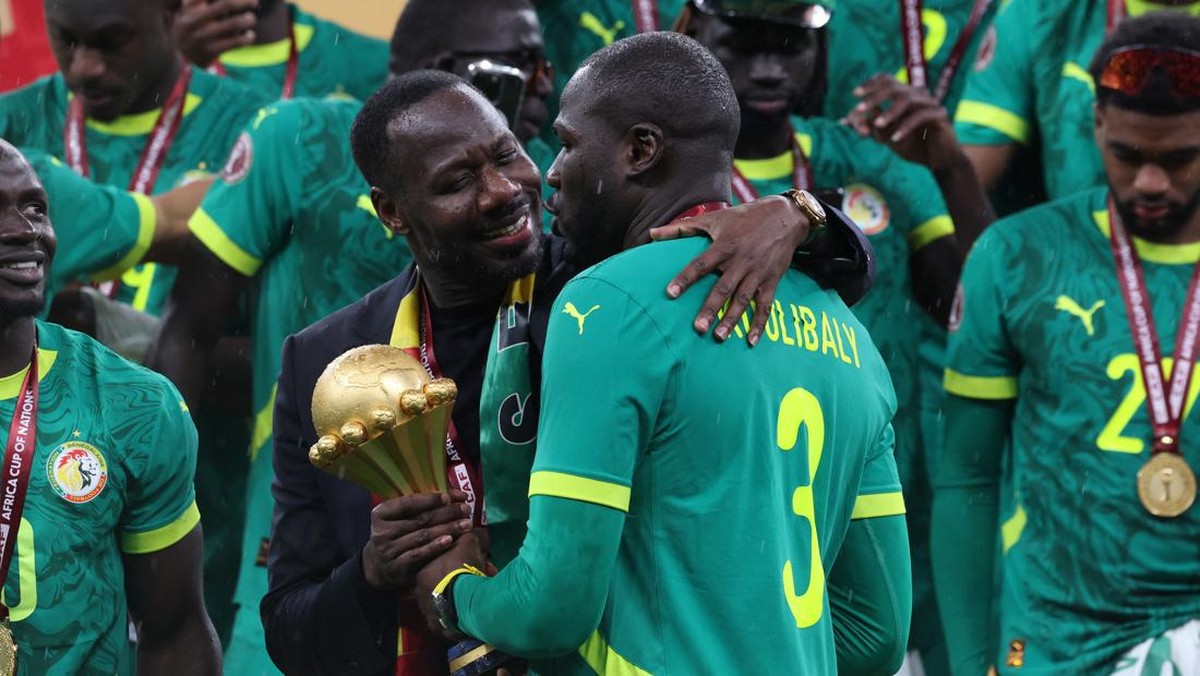 Pelatih Timnas Senegal Pape Thiaw. (REUTERS/Amr Abdallah Dalsh)