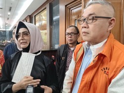 Terdakwa Klaim Sudah Pensiun Saat Impor LNG Dilakukan, Kini Tuding Pihak Lain