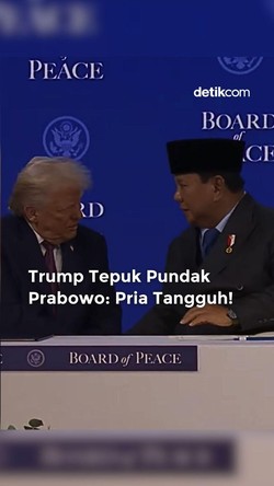 Video Trump Tepuk Pundak Prabowo: Pria Tangguh!
