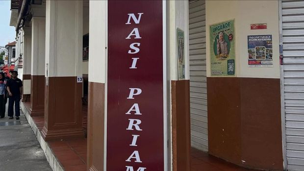 Warung nasi Padang tertua di Singapura akhirnya bakal ditutup setelah beroperasi sejak 1948. Pengunjung masih bisa menikmati rangkaian hidangan mereka hingga 31 Januari 2026.