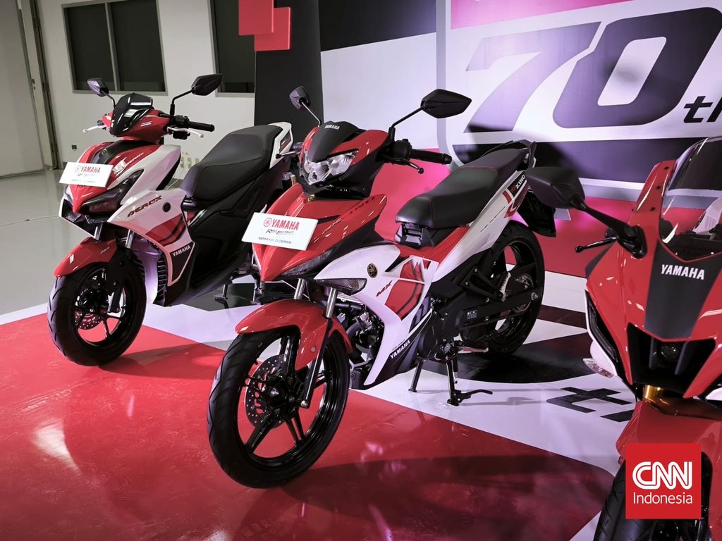 Empat model motor Yamaha, yakni MX King 150, Aerox Alpha Turbo, R15M Connected/ABS dan XSR 155, mendapat livery khusus 70th Anniversary.