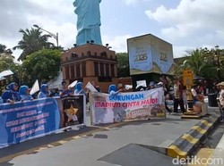 Aksi Solidaritas Warga Madiun untuk Maidi yang Kena OTT KPK