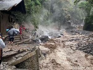 Kawasan Guci Tegal Berstatus Tanggap Darurat Usai Banjir Bandang