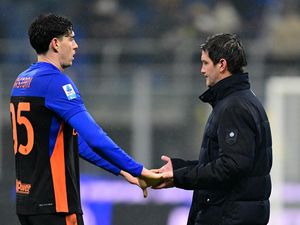 Chivu Puji Mentalitas Inter Milan