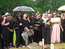 Makan-makan Terakhir Penuh Makna Lula Lahfah Bersama Keluarga