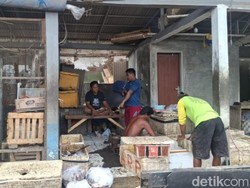 Banyak Nelayan Tak Melaut, Harga Ikan di Pasuruan Naik