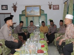 Awali Tugas, Kapolres Lamongan Kunjungi Panti Rehabilitasi dan Ulama