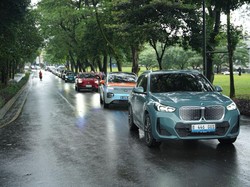 KOLEKSI Edukasi Mitos Keamanan Mobil Listrik Ngecas di Rumah