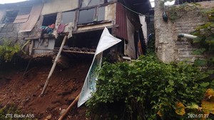 Kemensos Kirim Bantuan Logistik untuk Korban Banjir dan Longsor di Bogor