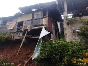 Kemensos Kirim Bantuan Logistik untuk Korban Banjir dan Longsor di Bogor