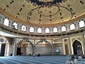 Video: Mengunjungi Masjid Baru di PIK yang Bergaya Ottoman