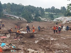 Operasi SAR 24 Jam, Prioritas Cari Puluhan Korban Longsor Cisarua