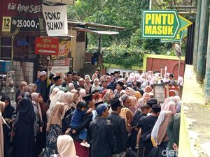 Wisata Religi Gunung Tidar Magelang Kembali Buka Usai Diamuk Badai