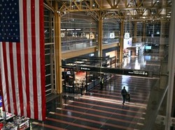 Badai Musim Dingin Landa AS, 14.000 Penerbangan Dibatalkan