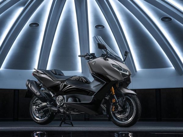 Yamaha Tmax Terbaru, Harganya Lebih Mahal dari Innova Reborn