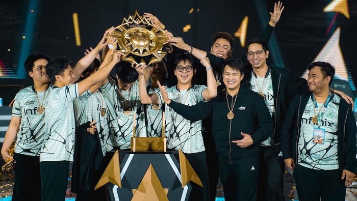 M7 Mobile Legends World Championship resmi berakhir. Gelar juaranya berhasil diraih oleh Aurora Gaming PH, setelah mengalahkan wakil Indonesia, Alter Ego, di Grand Final.