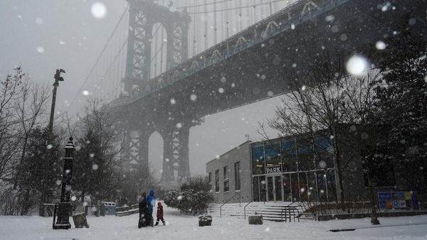 Penampakan Badai Salju Menyapu Sebagian Besar Wilayah AS