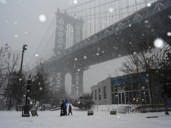 Penampakan Badai Salju Menyapu Sebagian Besar Wilayah AS