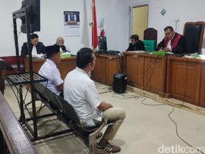 Nyamar Jadi Jaksa Gadungan, Bobby Asia Dituntut 5 Tahun Penjara