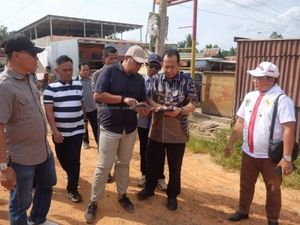 Jalan Simpang Petaling Diperbaiki, Bupati Muaro Jambi Fokus Konektivitas