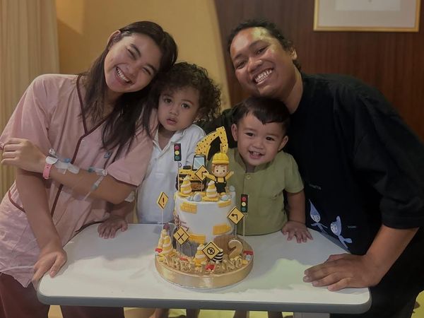 Cesen Sakit, Minta Maaf Rayakan Ultah Anak di RS