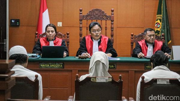 Curi TV di Rumah Mertua Uya Kuya, Tiga Terdakwa Divonis PN Jaktim