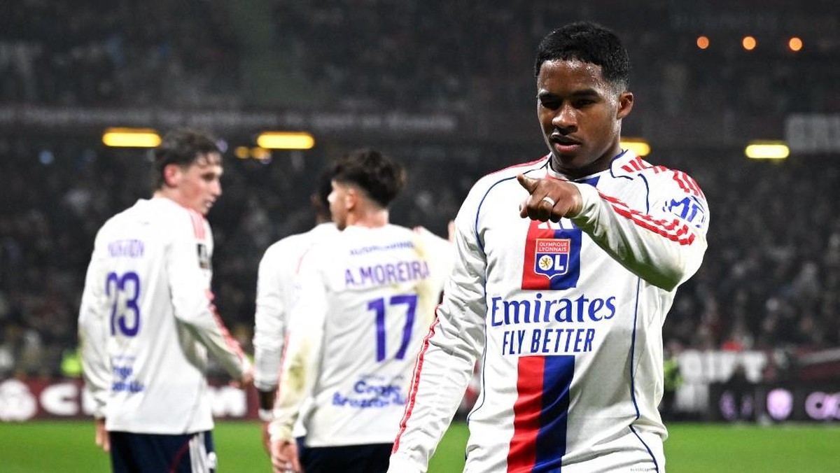 Endrick bikin hat-trick pertamanya bersama Lyon. (Foto: AFP/JEAN-CHRISTOPHE VERHAEGEN)