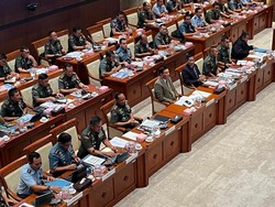 Komisi I DPR Gelar Rapat Tertutup Bareng Menhan dan Panglima TNI