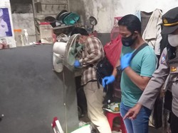 Lama Tak Bisa Dihubungi, Anak Temukan Ibu Tewas di Kamar Kos