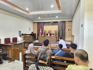 2 Tersangka Aplikasi Matel Tempuh Jalur Pra-Peradilan di PN Gresik