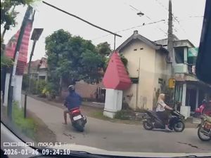 Aksi Dramatis Pengejaran Jambret di Tulungagung, Sempat Ditabrak Mobil