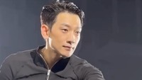 Rain Minta Maaf Usai Tegur Fans Tak Joget di Konsernya Ternyata Tuli