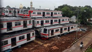 Ratusan Bangkai Gerbong Kereta Menumpuk di Depo Depok