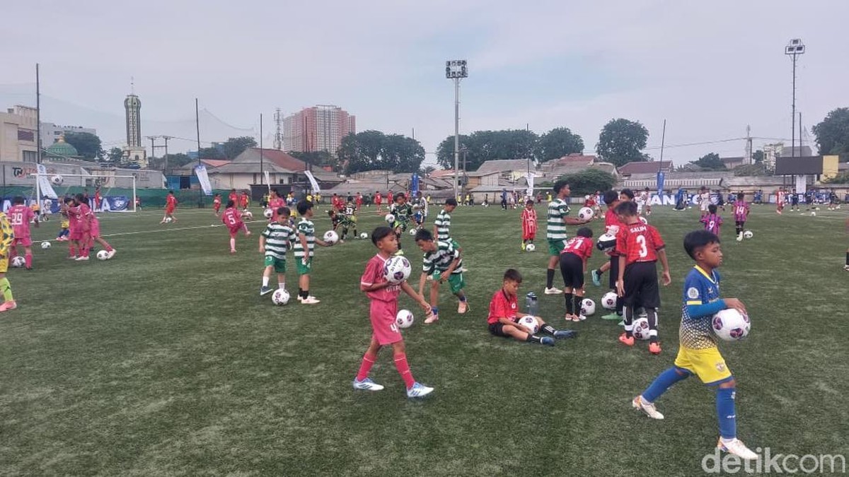 Anak-anak dari berbagai Sekolah Sepakbola (SSB). (Foto: Randy Prasatya/detikSport)