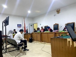 JPU Tolak Pledoi Eks Wawako Palembang Fitrianti Agustinda dan Suami