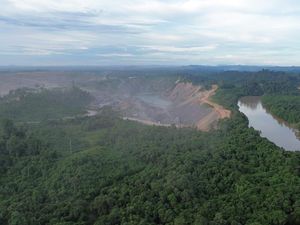 Galian Batu Bara Menganga Dekat Sungai Kelay Berau, JATAM: Bencana Mengintai