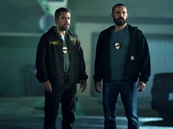 Matt Damon dan Ben Affleck Digugat Polisi Miami Terkait Film The Rip
