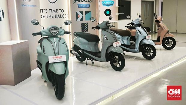 Skutik kalcer Yamaha Grand Filano tersedia warna baru, Royal Iron, Prime Grey dan Greenish Grey.