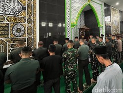 Kodam XXI Radin Inten Gelar Salat Gaib untuk Korban Longsor Cisarua