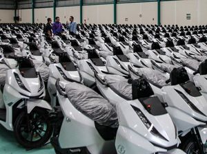 BBM Naik, Permintaan Motor Listrik Alva Ikut Melonjak