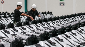 Nasib Insentif Motor Listrik Usai Purbaya Dicopot