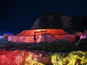 Dua Bulan Pascabencana, Ratusan Warga Tapteng Masih Mengungsi