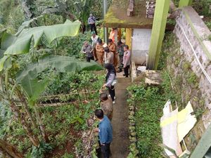 Tanah Retak, Area Teras Kamojang Bandung Dipasang Garis Polisi