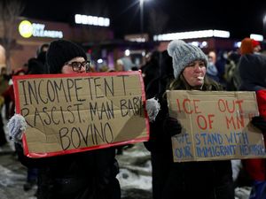 Protes Operasi Imigrasi, Massa Kepung Hotel Pejabat Border Patrol di Minneapolis