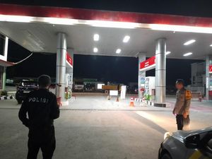 Kapolres Lutim Kawal Distribusi BBM dari Poso Imbas Suplai Tertahan Demo