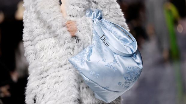 A model presents a creation by designer Jonathan Anderson as part of his Haute Couture Spring/Summer 2026 collection show for fashion house Dior in Paris, France, January 26, 2026. REUTERS/Benoit Tessier