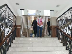 Kejatisu Tahan 1 Tersangka Korupsi Penataan Waterfront City Pangururan dan Tele