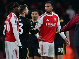 Viral Video Gabriel Tolak Salaman dengan Maguire, Dicap Pecundang