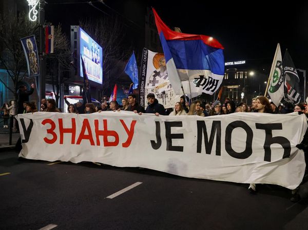 Gelombang Protes Mahasiswa Serbia Desak Pemilu Dini dan Akuntabilitas Pemerintah
