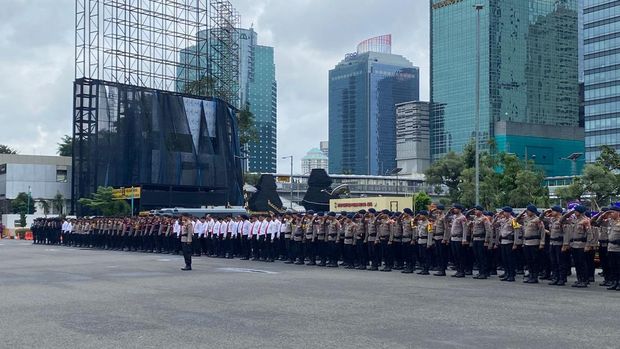Polda Metro Jaya führt die Operation Pekat Jaya 2026 vor Ramadan durch Polda Metro Jaya führt die Operation Pekat Jaya 2026 vor Ramadan durch. Die Kundgebung wurde am Mittwoch (28.01.2026) vom Generalinspekteur der Metro Jaya-Polizei, Pol Asep Edi Suheri, geleitet.